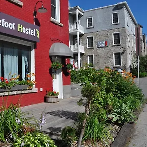  Hostal Barefoot Canadá