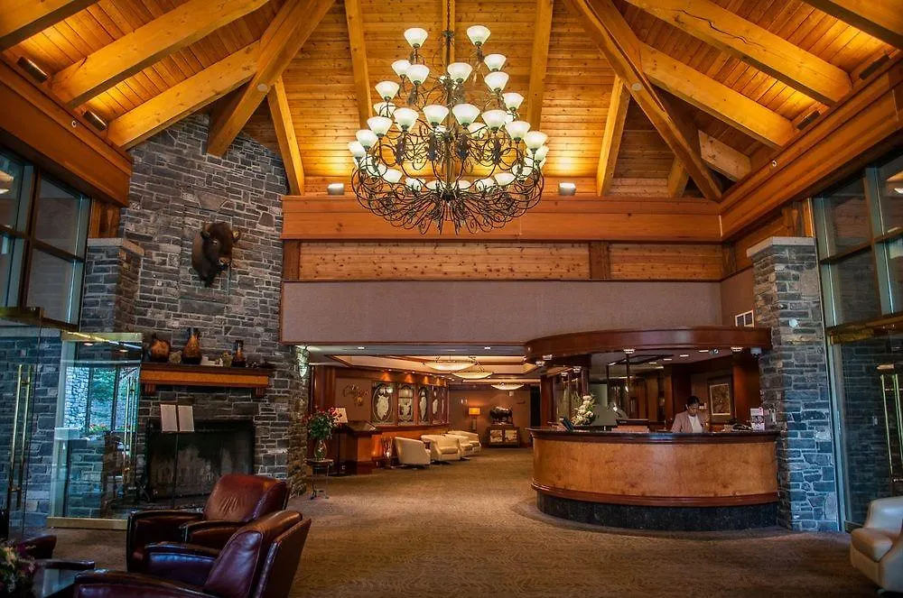 Royal Canadian Lodge Banff Hotel
