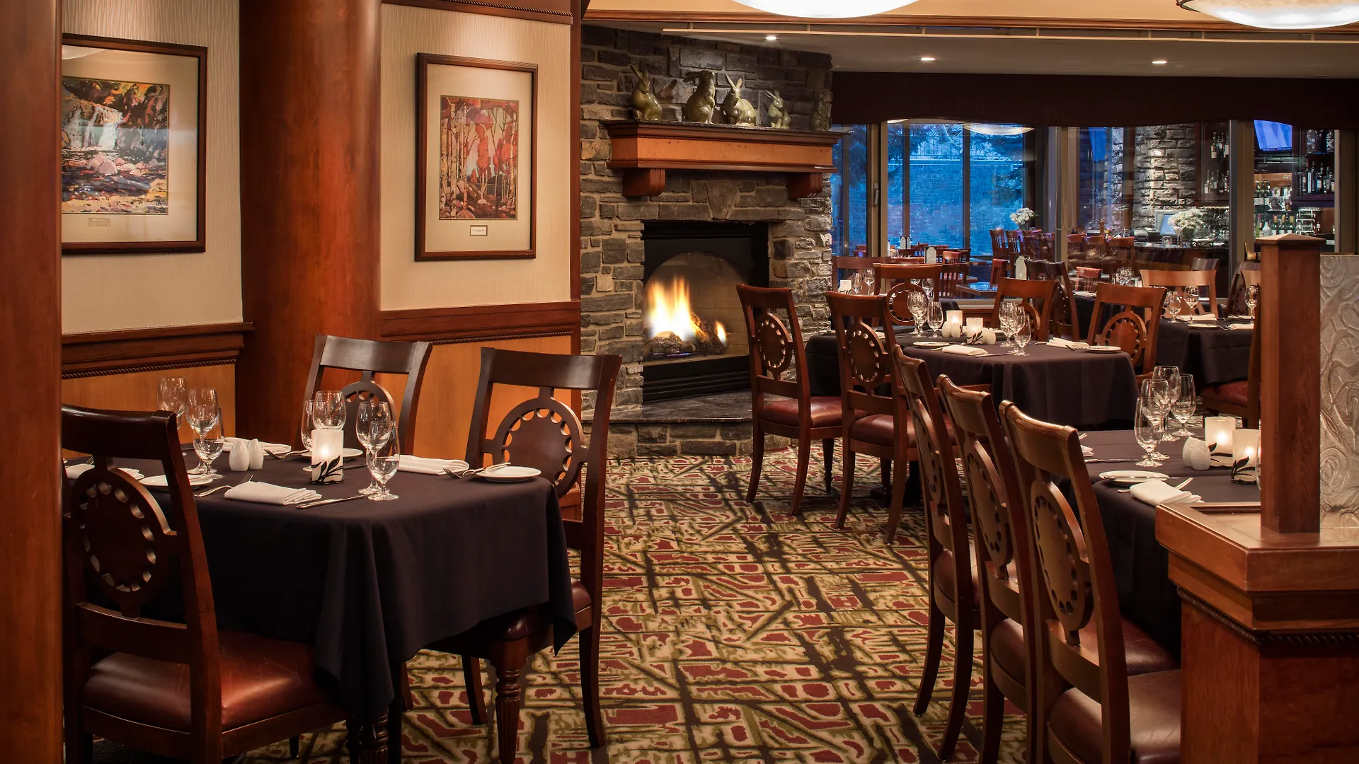 Royal Canadian Lodge Banff Hotel